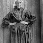 Atsoak hor jarraitzen du