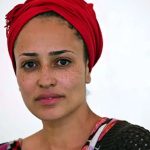 Zadie Smithen ‘Kanbodiako enbaxada’ euskaraz argitaratu du Igelak